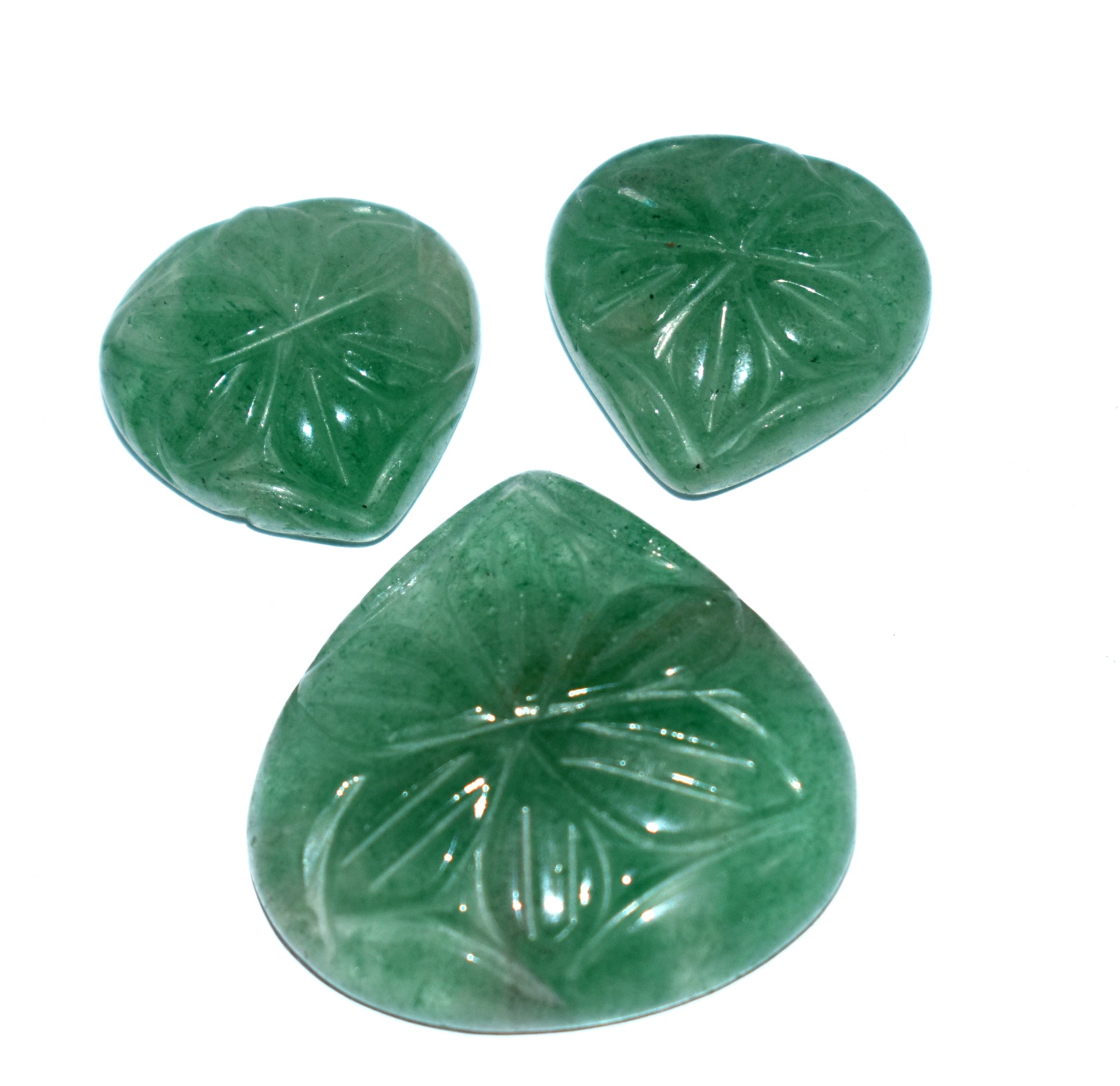 A 75.40-carat natural Green Aventurine gemstone carving, perfect for creating exquisite handmade jewelry pieces.
#GreenAventurine #GemstoneCarving #HandmadeJewelry #JewelryMaking #NaturalGemstones #CustomJewelry #LuxuryJewelry #UniqueDesigns #Craftsmanship #StatementJewelry