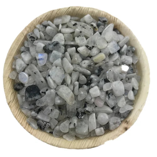 Natural Rainbow Moonstone Chips – Perfect for Spiritual Growth, Energy Cleansing, and Intuition #RainbowMoonstone #SpiritualGrowth #EnergyCleansing #CrystalHealing #NaturalGemstone
