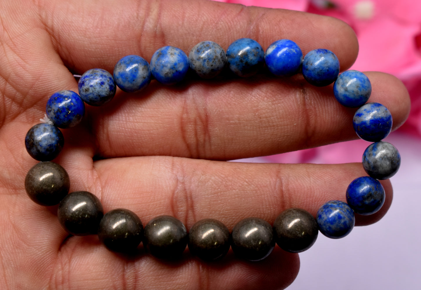 Pyrite and Lapis Lazuli Bead Bracelet – Boosts Confidence, Protection, and Intuition #Pyrite #LapisLazuli #Confidence #Protection #Intuition #CrystalBracelet