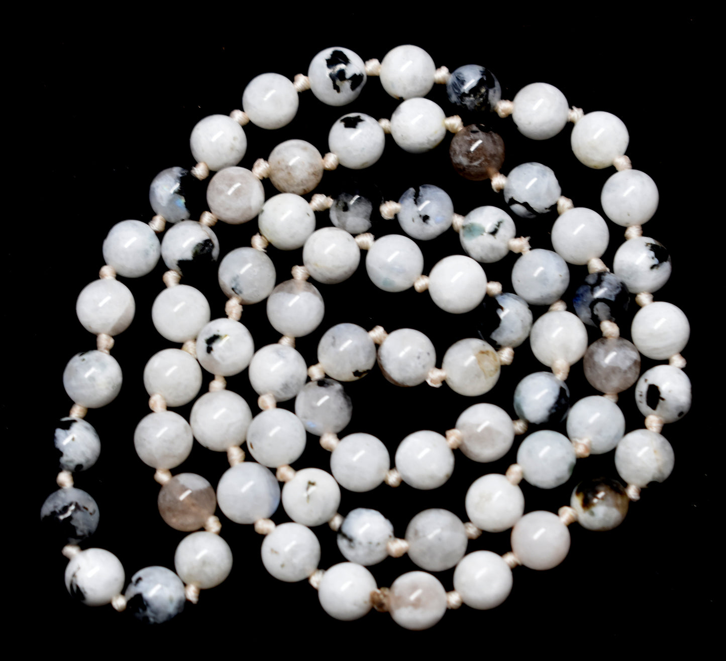 Rainbow Moonstone Bead Mala for Emotional Healing and Intuition – Enhances Spiritual Awareness and Inner Peace #RainbowMoonstone #EmotionalHealing #Intuition #CrystalHealing #Mala