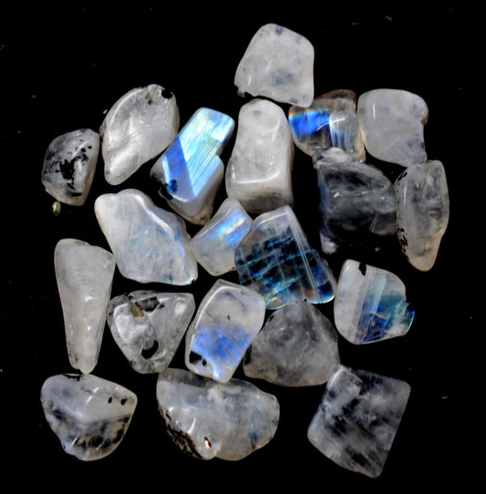 Rainbow Moonstone Polish Rough – Enhances Intuition, Emotional Balance, and Spiritual Awareness #RainbowMoonstone #Intuition #EmotionalBalance #CrystalHealing #NaturalGemstone