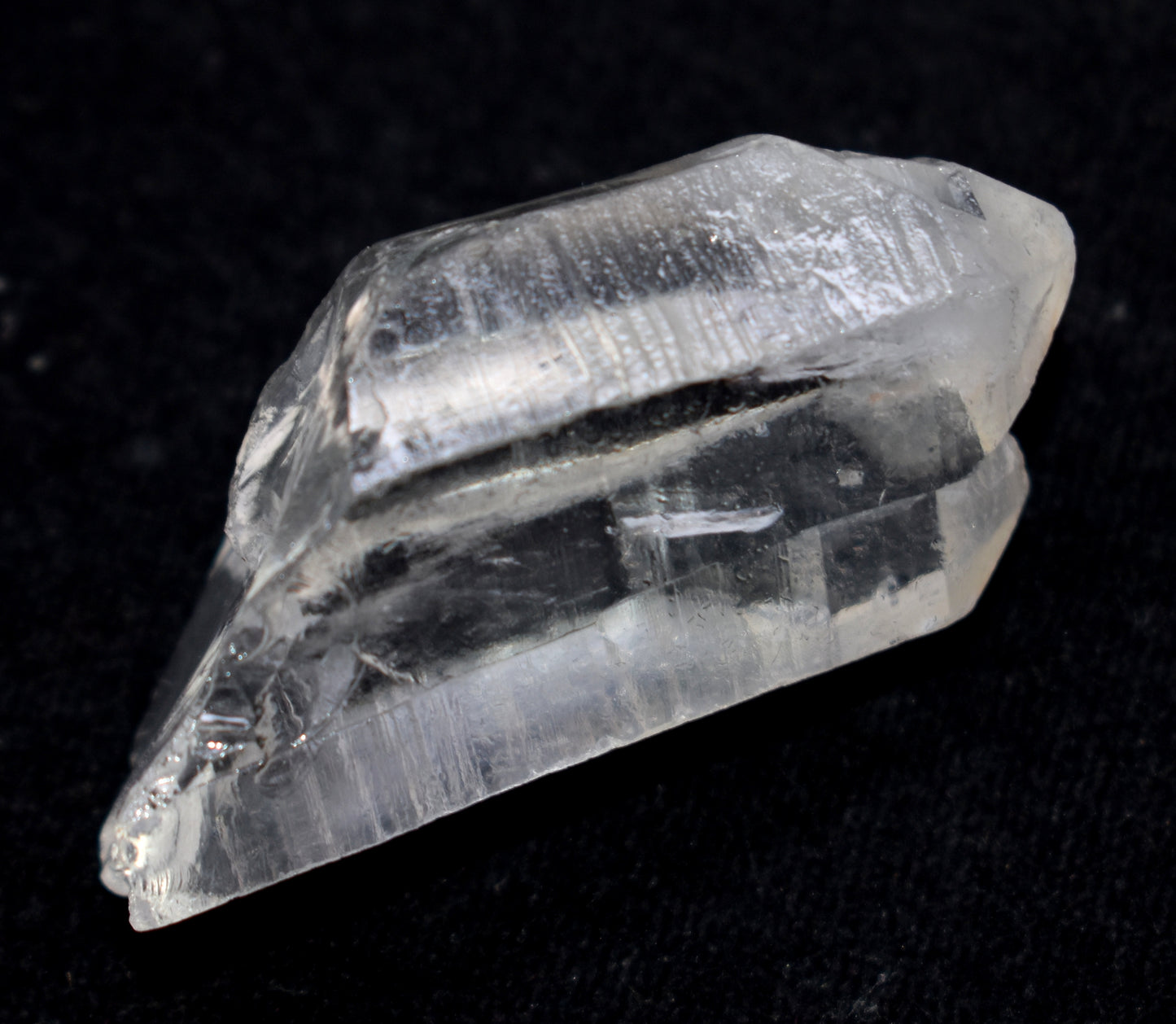 Tantric Twin Crystal Quartz Point supports deep healing and helps in balancing energy for overall well-being. #TantricTwin #DeepHealing #EnergyBalancing #CrystalHealing #SpiritualWellness