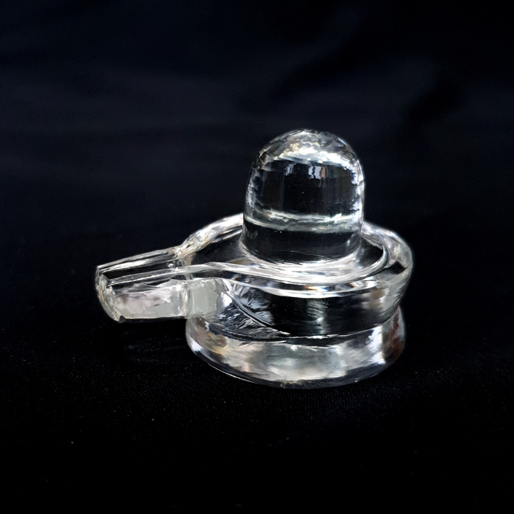 "Natural Crystal Shivling for Puja & Meditation ā Spiritual Awakening" {Weight-18.00 Gram}