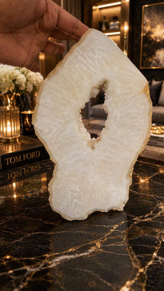 Luxury White Agate Slice Plate – Natural Crystal Geode Décor for Elegant Interiors 1460 Gram