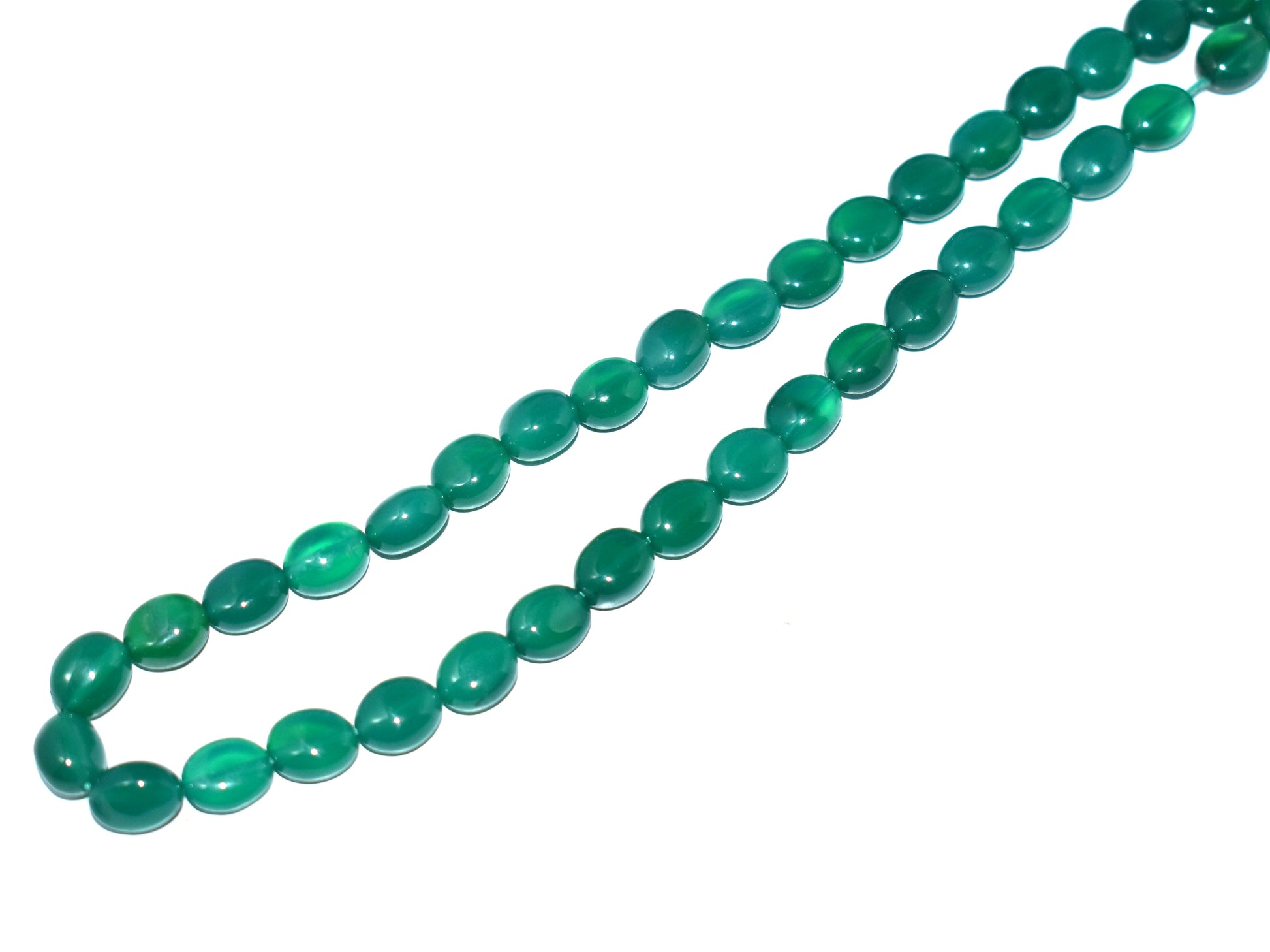A 16-inch strand of natural Green Onyx oval beads, perfect for creating elegant and vibrant jewelry designs with a calming green hue.
#GreenOnyx #OvalBeads #GemstoneJewelry #BeadedJewelry #JewelryMaking #NaturalGemstones #CustomJewelry #ElegantDesigns #VibrantJewelry #LuxuryJewelry








