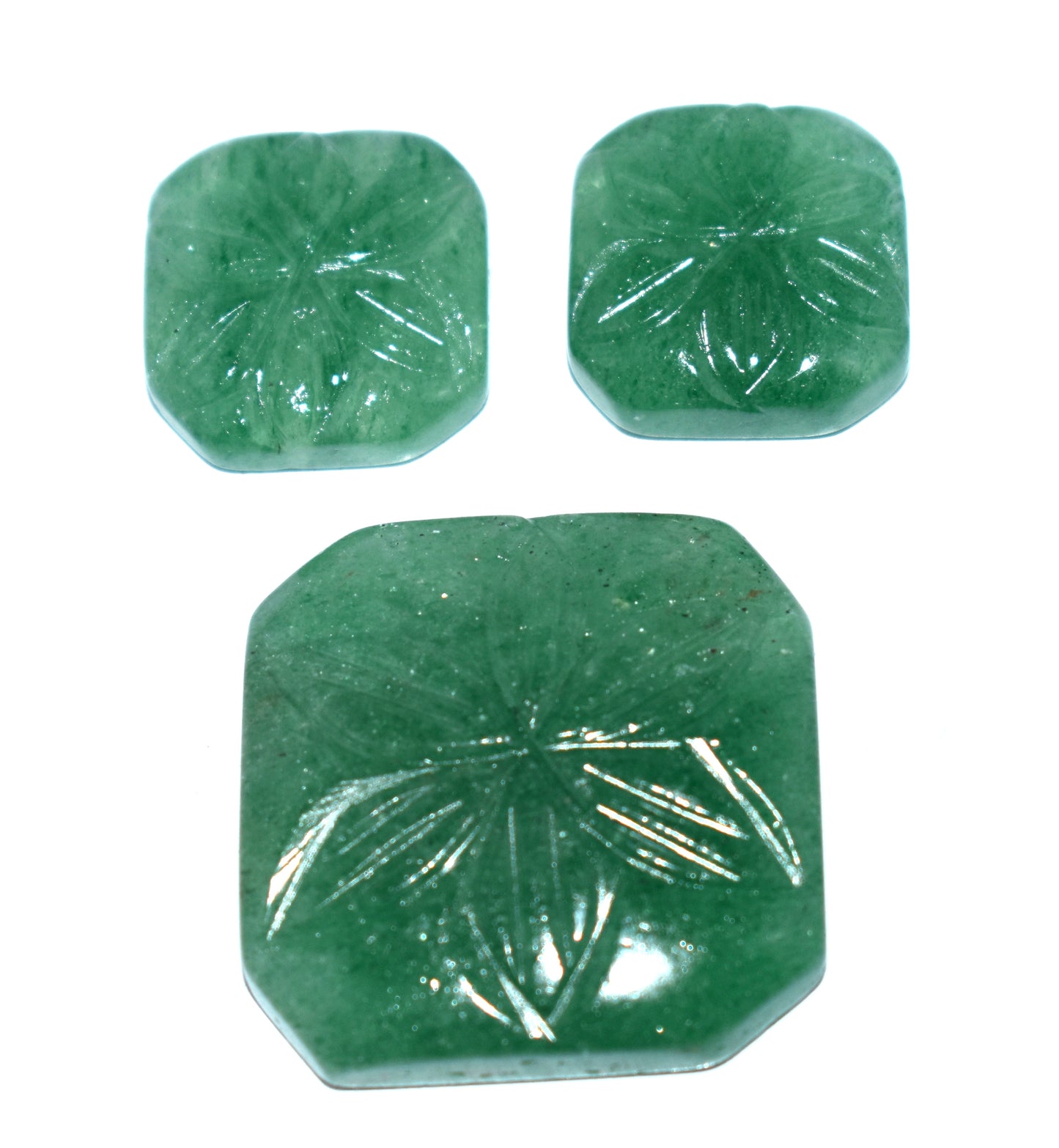 A stunning 93.80-carat natural Green Aventurine gemstone carving, ideal for crafting unique, handcrafted jewelry.
#GreenAventurine #GemstoneCarving #JewelryMaking #HandmadeJewelry #NaturalGemstones #CustomJewelry #LuxuryJewelry #StatementJewelry #UniqueDesigns #Craftsmanship






