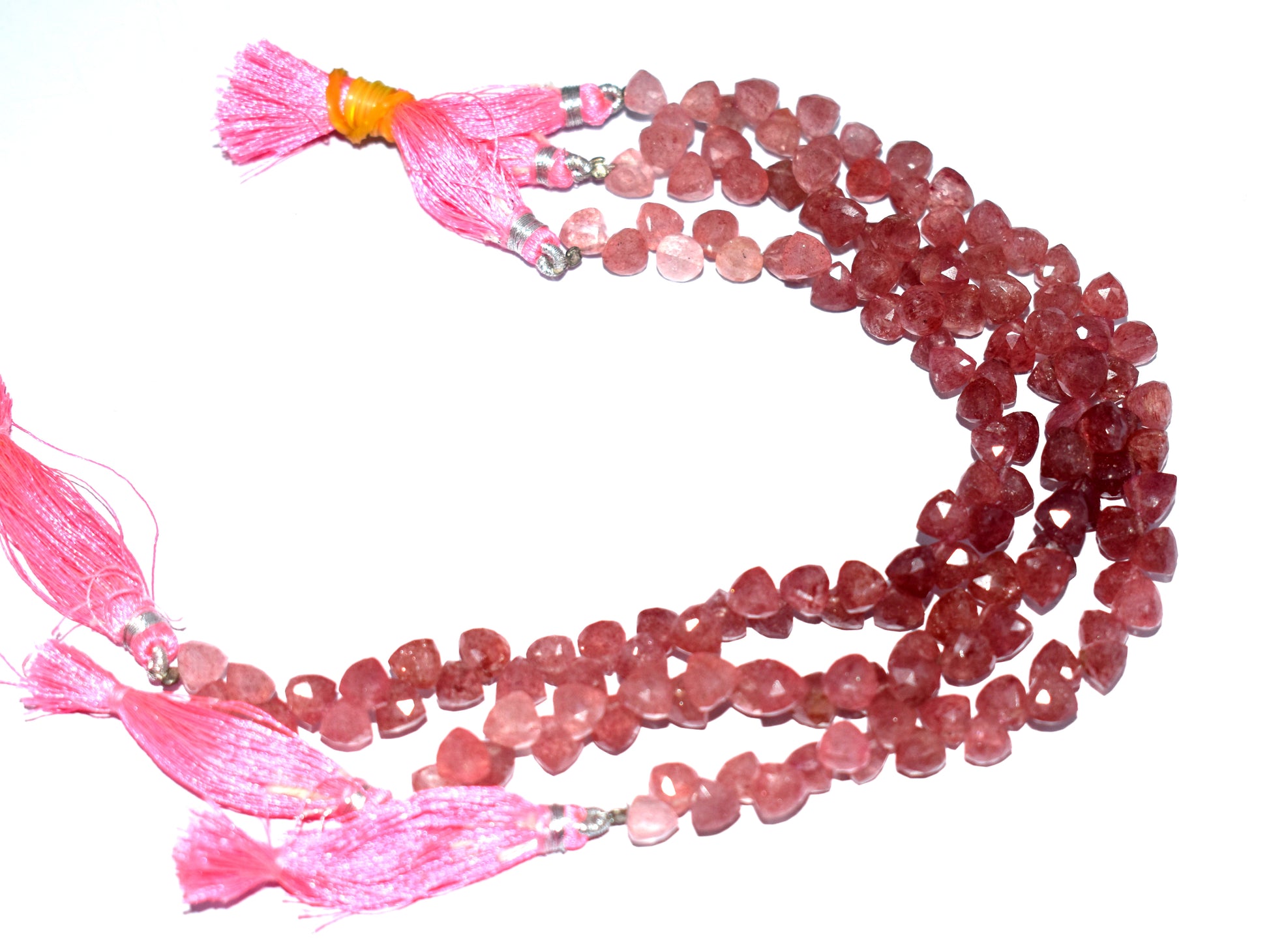 An 8-inch strand of natural Red Aventurine triangle faceted beads, perfect for creating bold, vibrant jewelry pieces.
#RedAventurine #TriangleBeads #FacetedBeads #GemstoneJewelry #JewelryMaking #NaturalGemstones #BeadedJewelry #CustomJewelry #BoldDesigns #LuxuryJewelry






