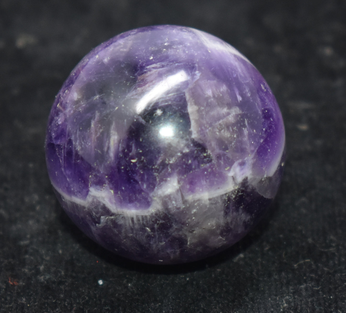 Natural Amethyst stone ball - Energy/ Reiki/ Crystal Healing