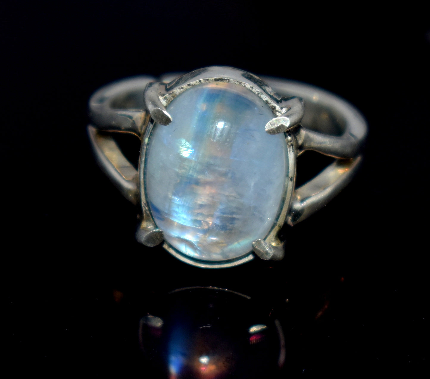 Rainbow Moonstone 925 Sterling Silver Ring