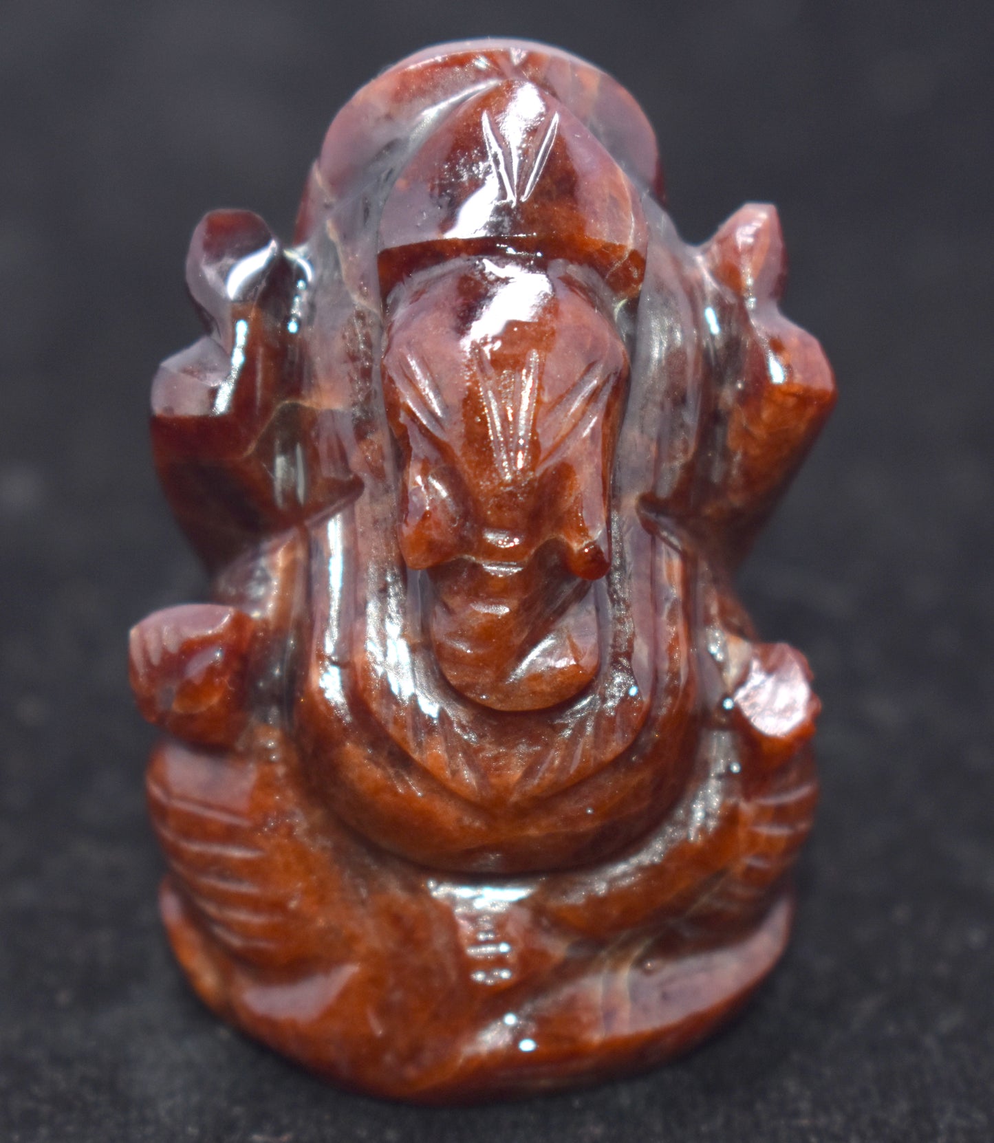 Gomed Ganesh, Spiritual Decorative, Gem carvings, Hand carved Ganesh for Prayer