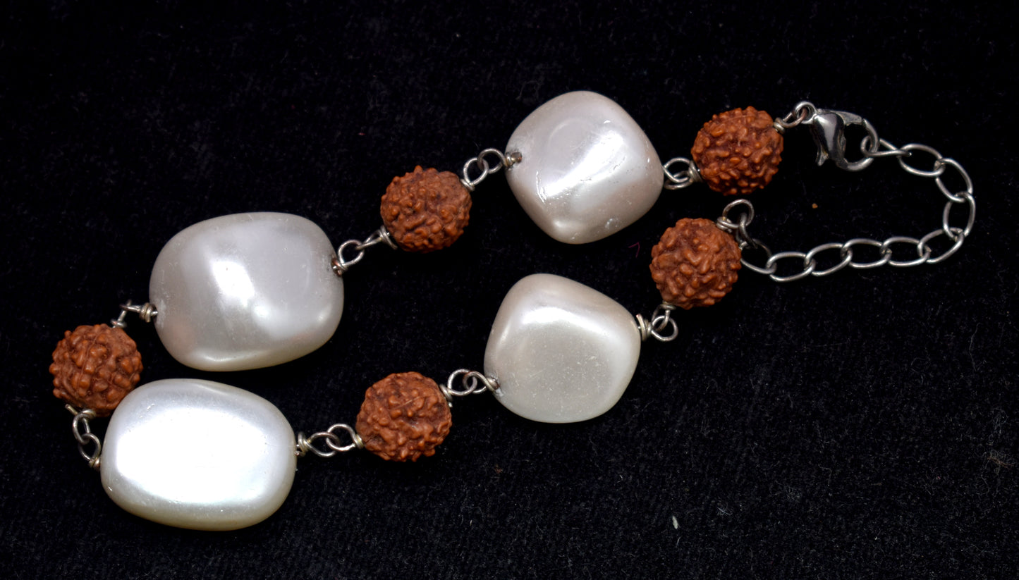 Rudraksha And Freshwater Pearl Bracelet