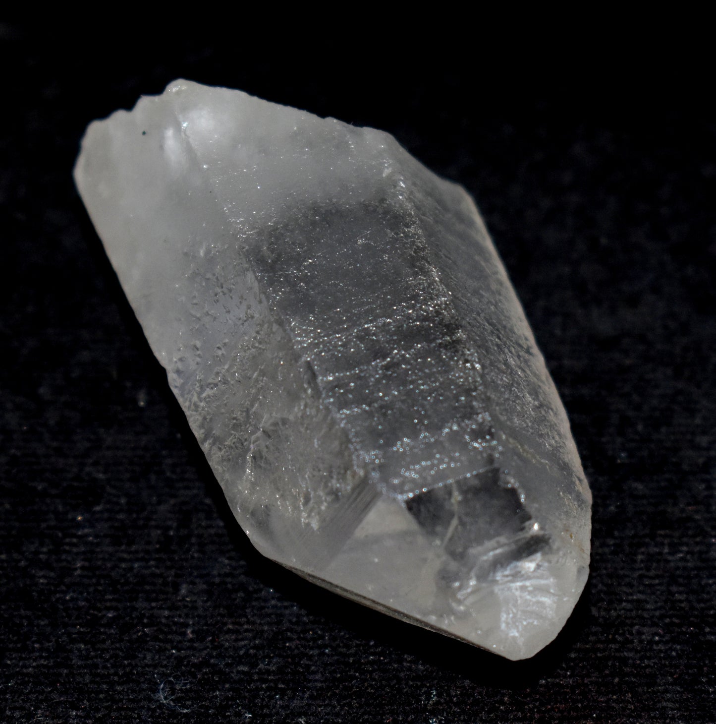 Natural Lemurian Quartz Crystal – Clear Energizing- {Weight-70.80 Gram}