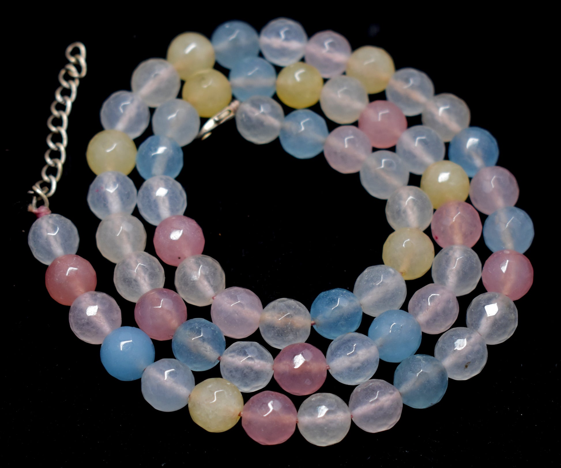 Multi Color Stone Round Faceted Cut Bead Necklace Weight 76.85 Gram Length 23 Inches
#MultiColorStone #BeadNecklace #FacetedBeads #GemstoneJewelry #NecklaceDesign #HealingJewelry #Beadwork #RoundBeads #CrystalNecklace #NaturalGemstones #JewelryCollection 
