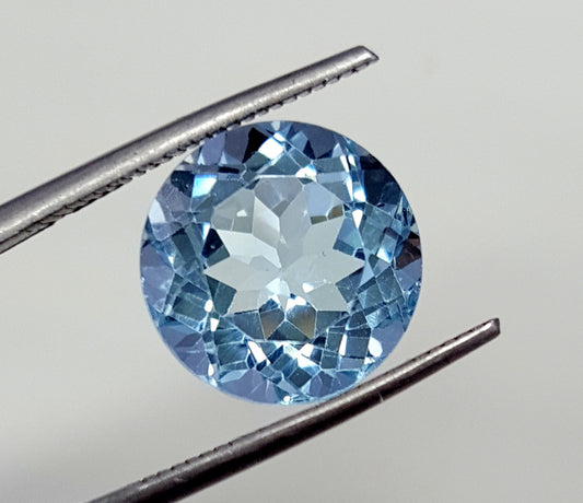 Natural Blue Topaz round faceted loose gemstone, 6.50 carats, perfect for custom jewelry.
#BlueTopazGemstone #RoundFacetedGemstone #LooseGemstone #6.50CaratGemstone #TopazGemstone #JewelryMaking #CalibratedGemstone #NaturalTopaz #LooseTopaz #PreciousGemstone