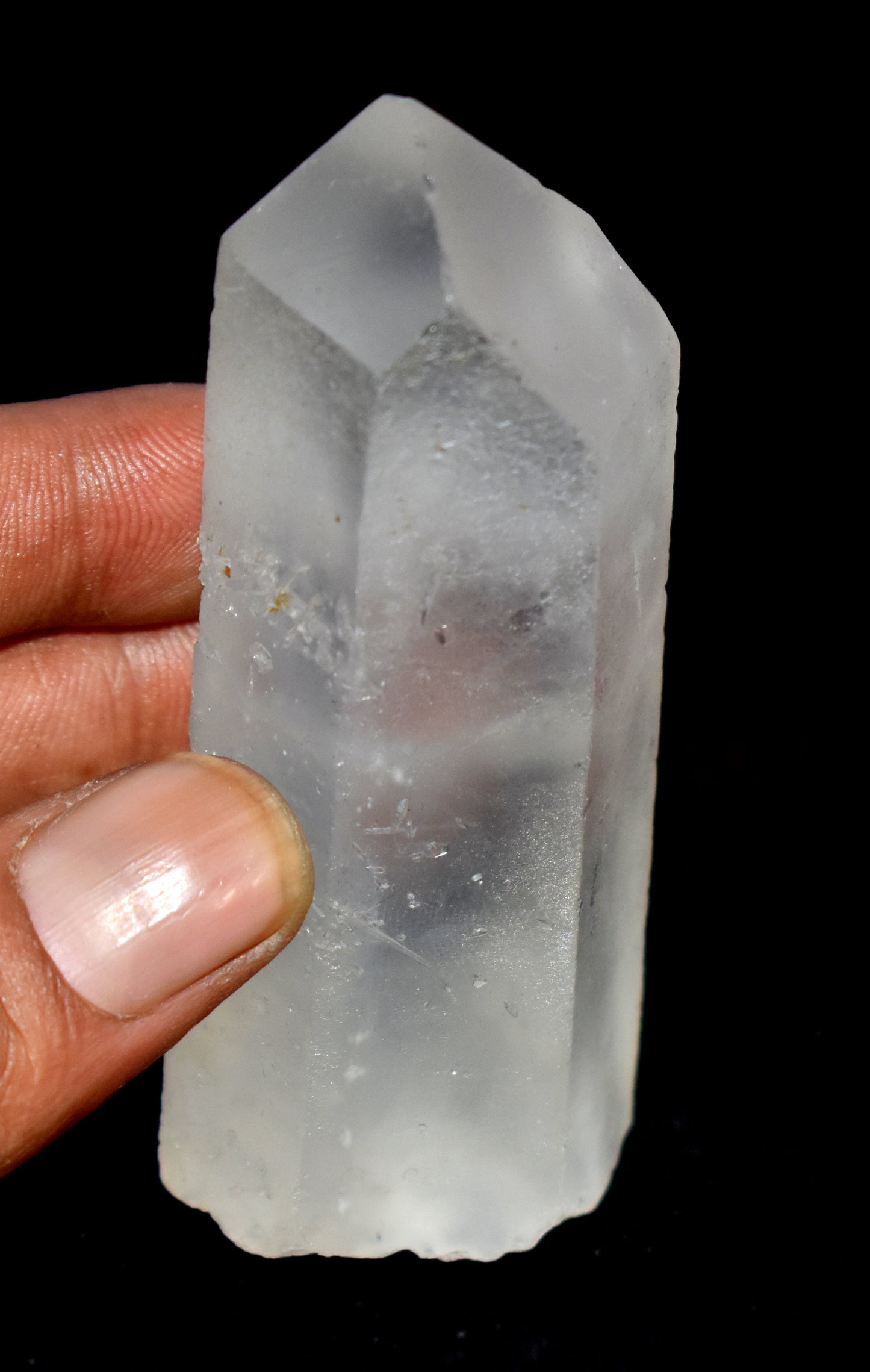 Natural Lemurian Quartz Crystal – Clear, High-Vibration Energy for Healing and Spiritual Growth #LemurianQuartz #HighVibration #CrystalHealing #SpiritualAwakening