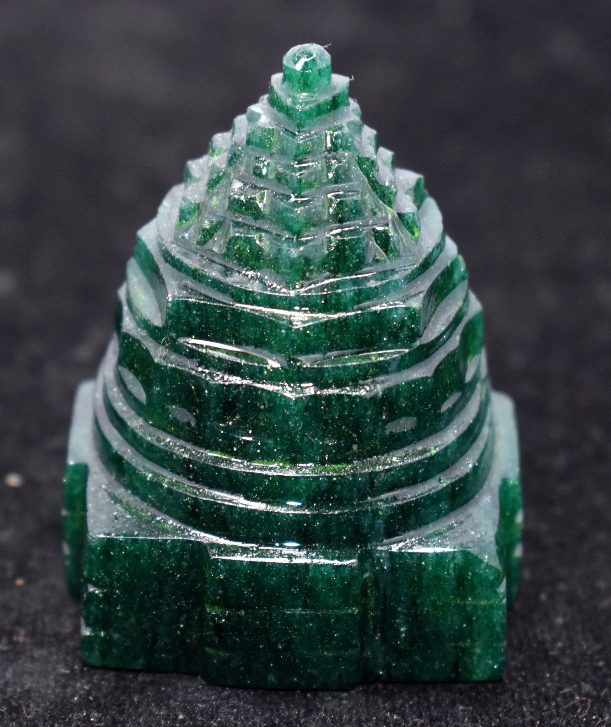 Shri Yantra in Natural Green Aventurine Stone – Meru Yantra for Prosperity, Abundance, and Spiritual Growth. Perfect Puja Item and Lucky Charm #ShriYantra #GreenAventurine #MeruYantra #PujaItems #SpiritualTools
