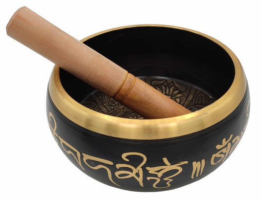 This 1.600 kg Singing Bowl Set creates soothing sounds ideal for meditation and healing.
 #SingingBowl #SoundHealing #Meditation #HealingVibrations #Relaxation #EnergyHealing #StressRelief #SpiritualTools