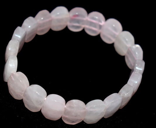 This Rose Quartz Adjustable Bracelet features a delicate design, offering healing energy and a customizable fit.
#RoseQuartzBracelet #HealingCrystals #AdjustableBracelet #RoseQuartz #CrystalJewelry #EnergyHealing