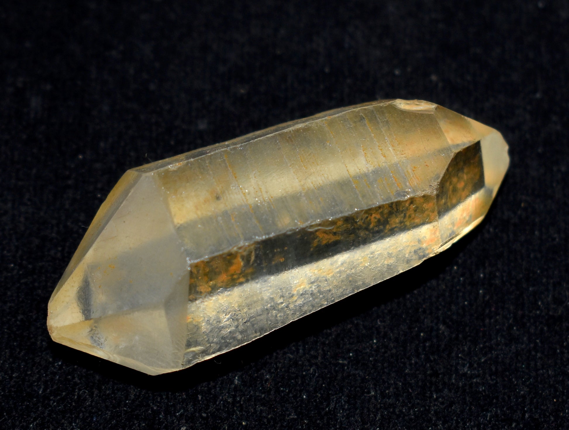  Unique Double Terminated Crystal Point – Amplifies Positive Energy, Protection, and Spiritual Growth #DoubleTerminatedCrystal #PositiveEnergy #Protection #SpiritualGrowth #CrystalHealing