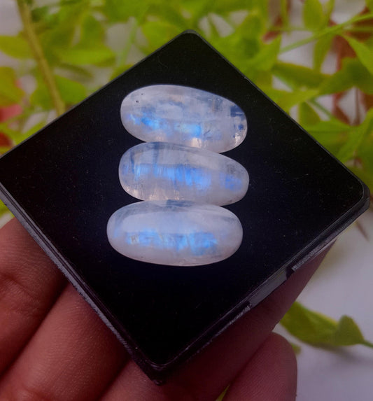 Moonstone, Natural Rainbow Moonstone, Oval Smooth Cabochon Gemstone Lot, 42.50 Carat, Size-23x11x6mm To 23x11x6mm, Gift For Her, PC-3