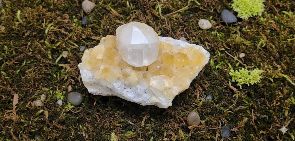 Naturel  citrine cluster 354 grams citrine gemstone